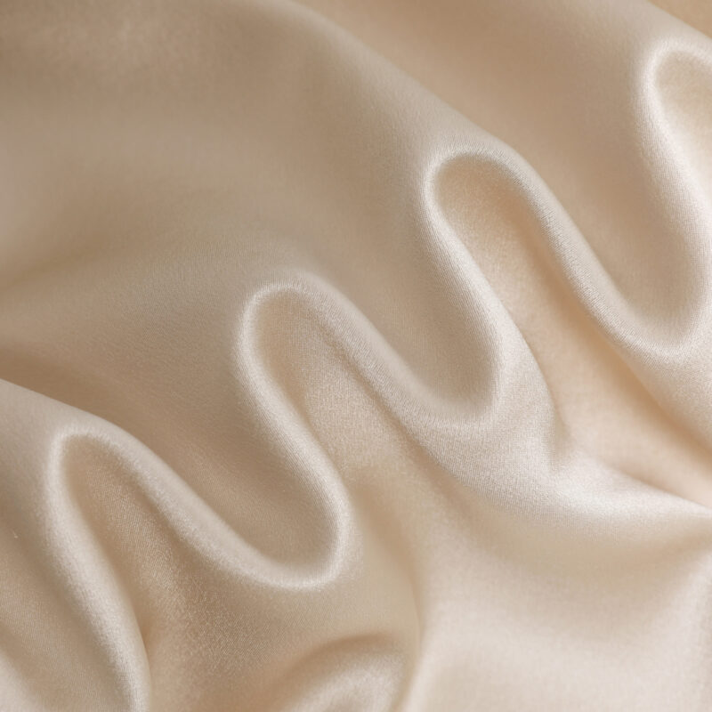 30 momme mulberry silk satin fabrics, 45″(114cm) heavyweight Silk for dress - Image 2